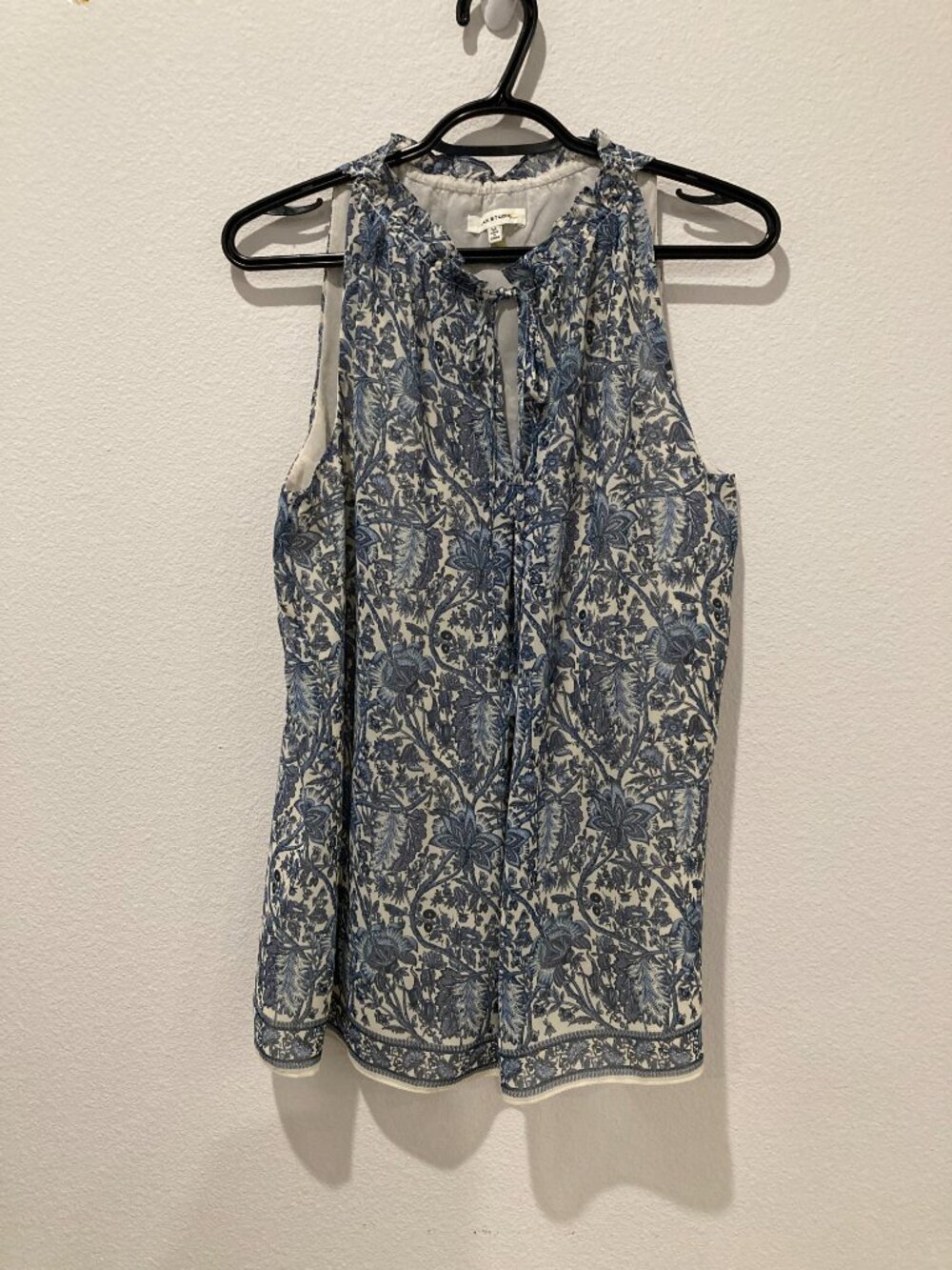 Max Studio Blue White Floral Chiffon Sleeveless Blouse M